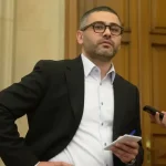 Criza Politică din România: Florin Manole și Apelul pentru Demisia Premierului Bolojan